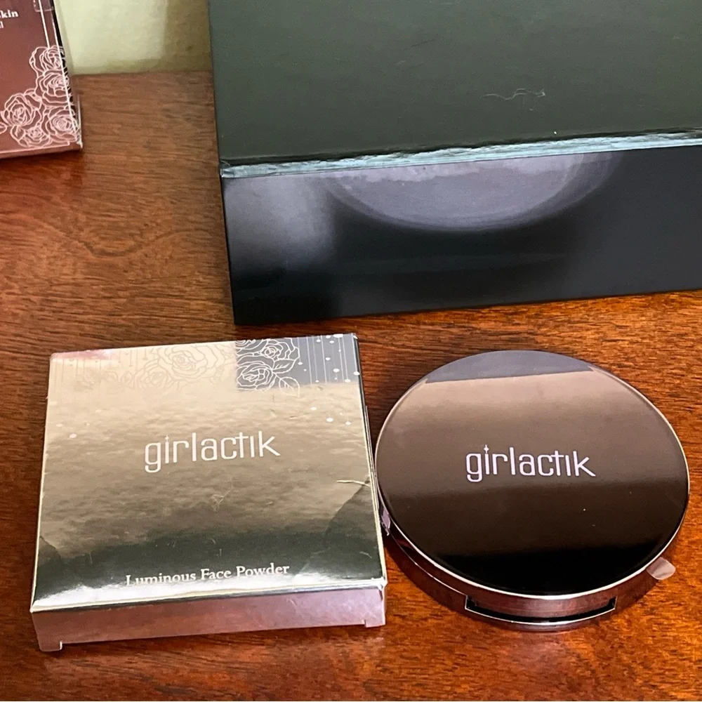 Girlactik radiant skin face oil luminous face powder and gel eyeliner makeup lot